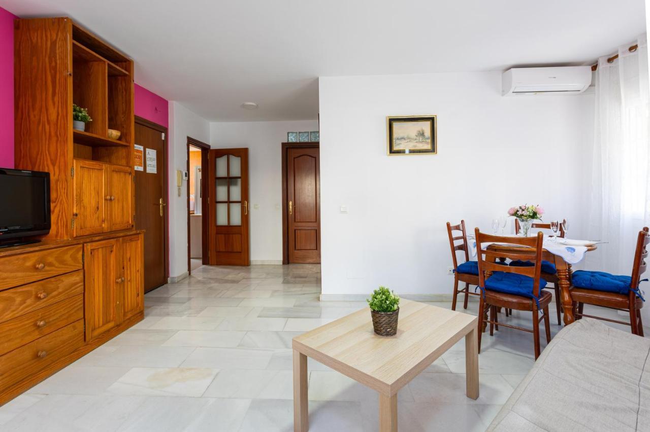 Holidays2Malaga Montesa 700M From The Beach Rooftop Terrace المظهر الخارجي الصورة